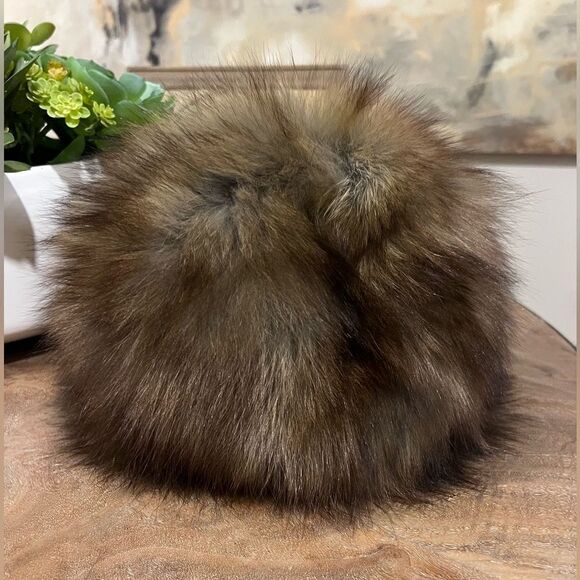 Adrienne Landau fox fur hat OSFA - Picture 1 of 3